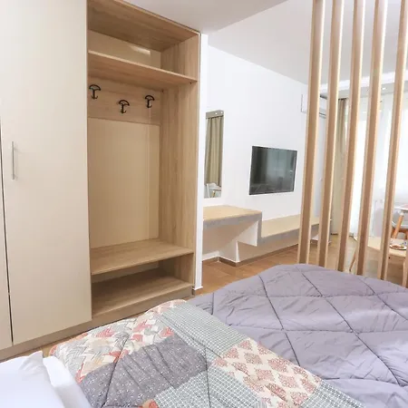 Vh Executive * Saloniki